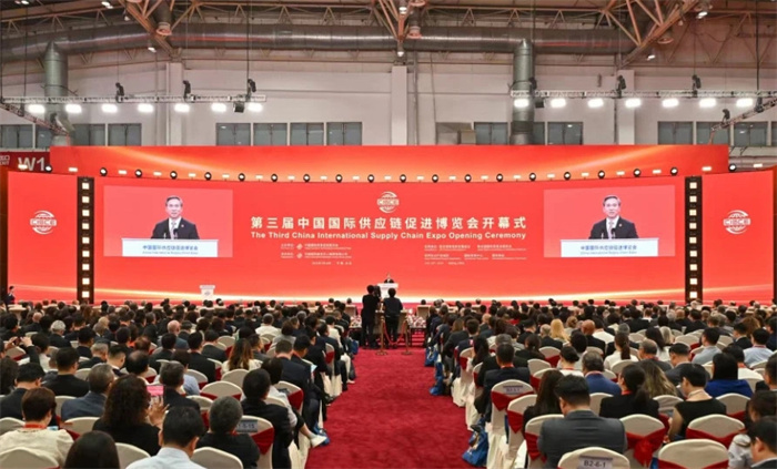 片仔癀闪耀链博会，奏响共赢新篇章